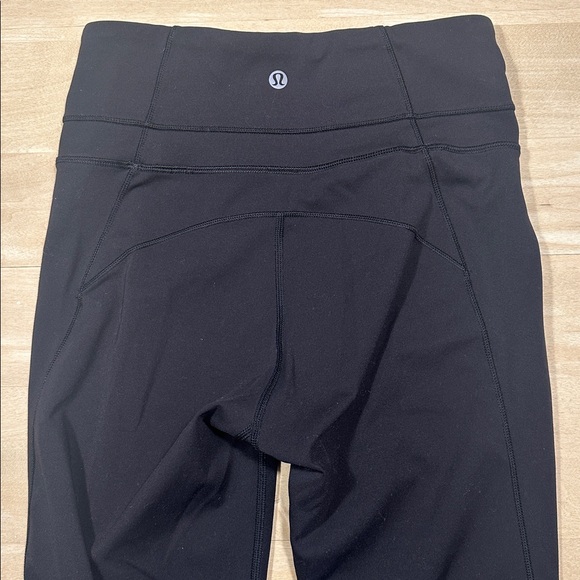 Lululemon Black Flared Leggings Sz 4 - Picture 4 of 10